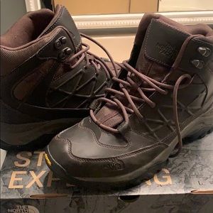 The North Face Men’s hiking boots size 10.5US